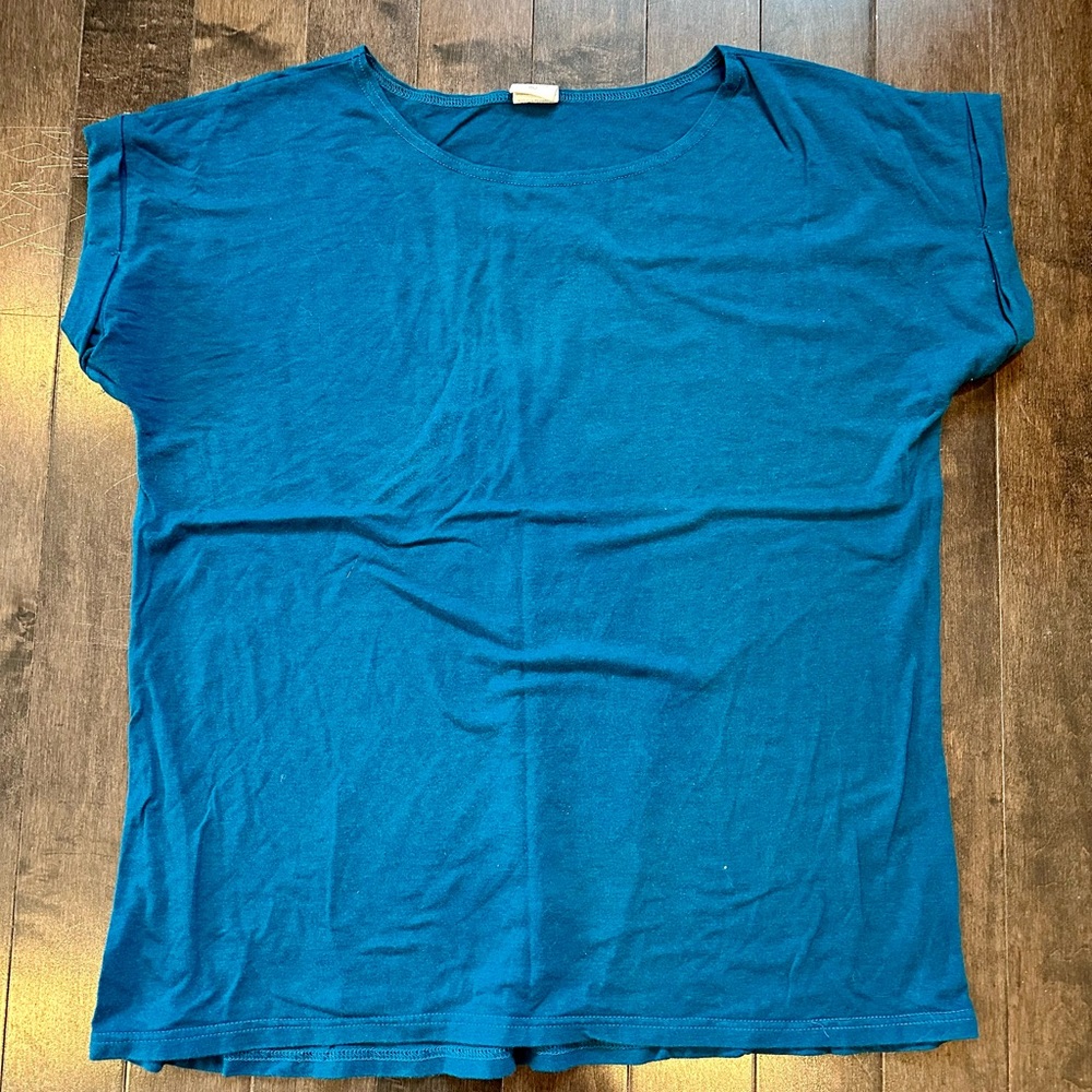Buttercream Clothing Cuff Tee